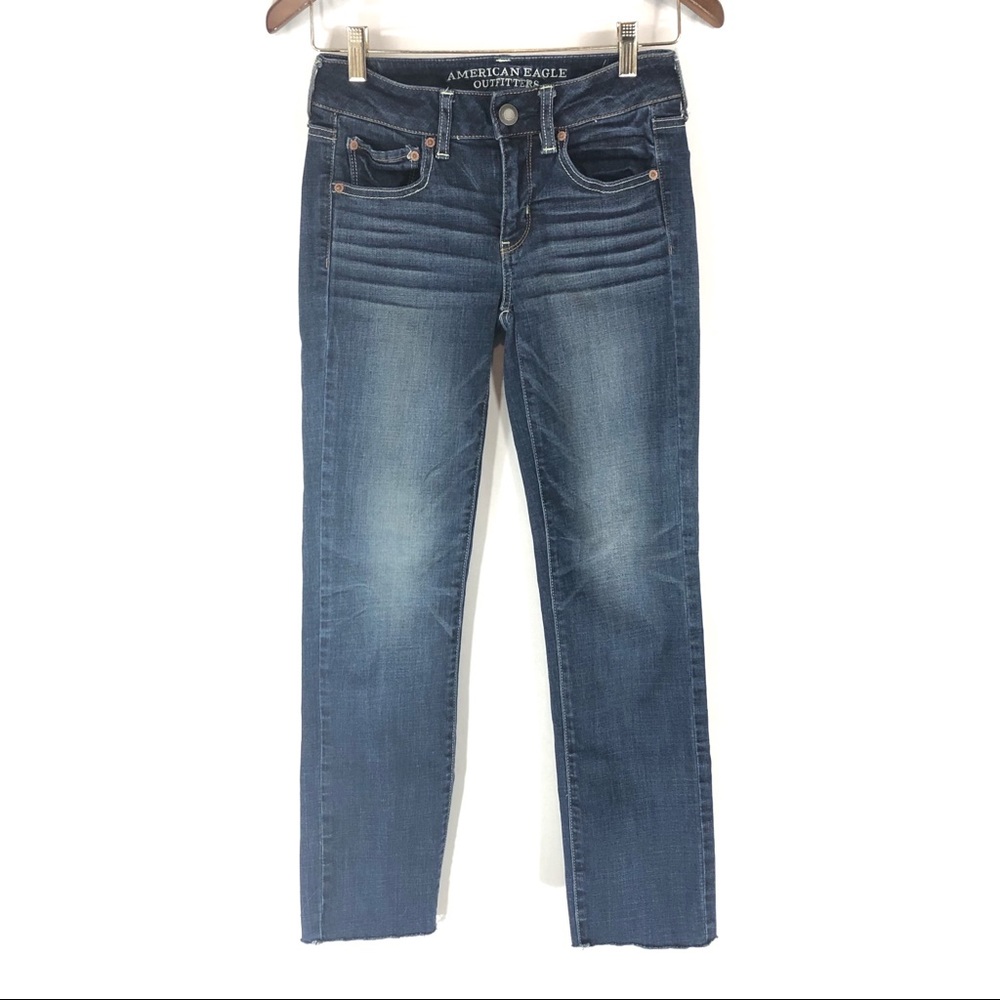 🌻 American Eagle | Short Court Frayed Hem Jeans